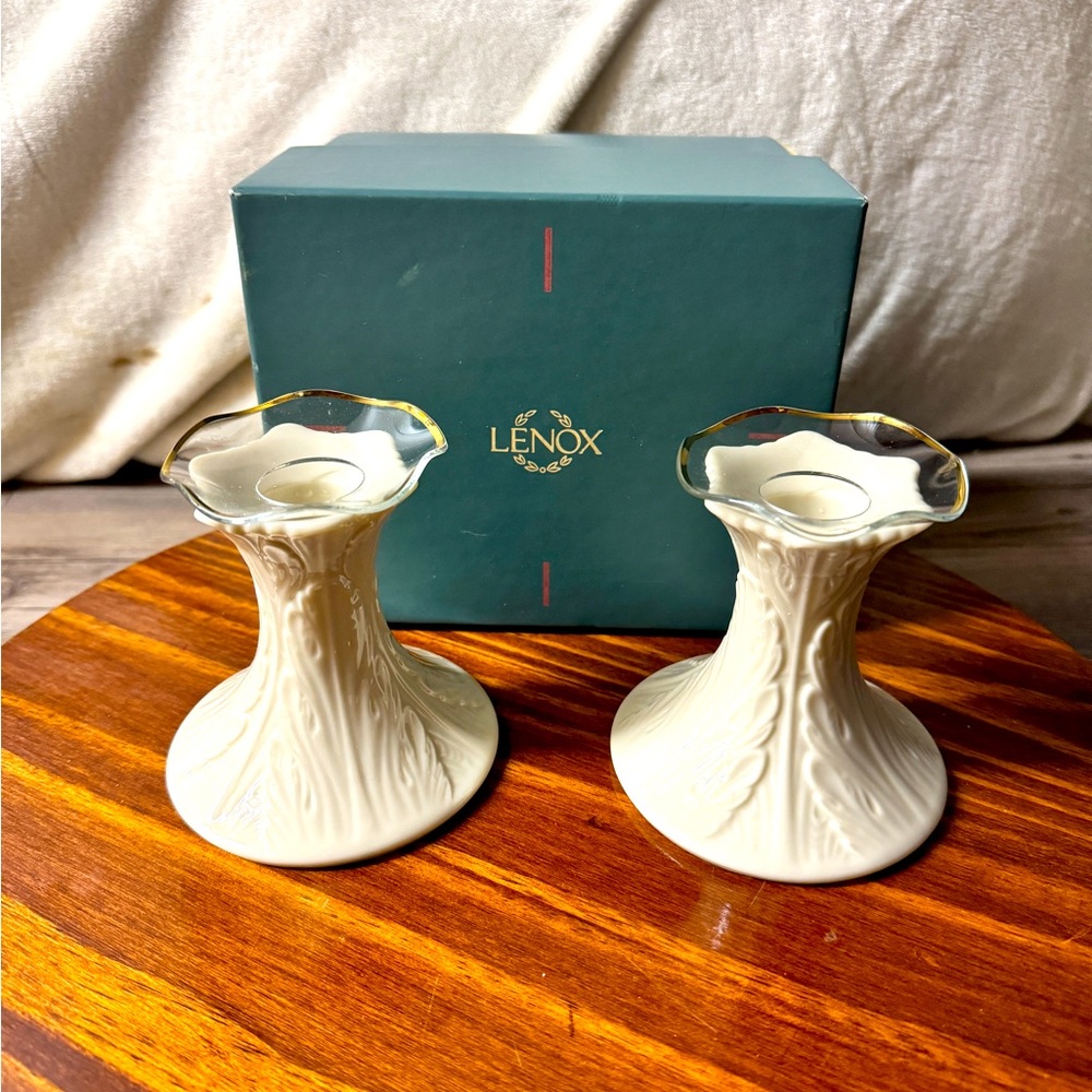 Lenox Candlestick Holders Cream/white Color Textured Leaf Feather Patterned